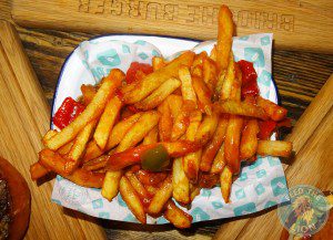 brioche burger chilli fries