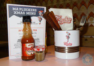 Ma Plucker decor table