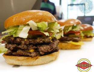 Fat Burger Camden buffelo wings feed the lion halal food review