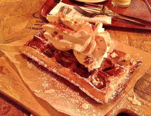 Eis Cafe Birmingham Waffles Ice Cream Milk shakes