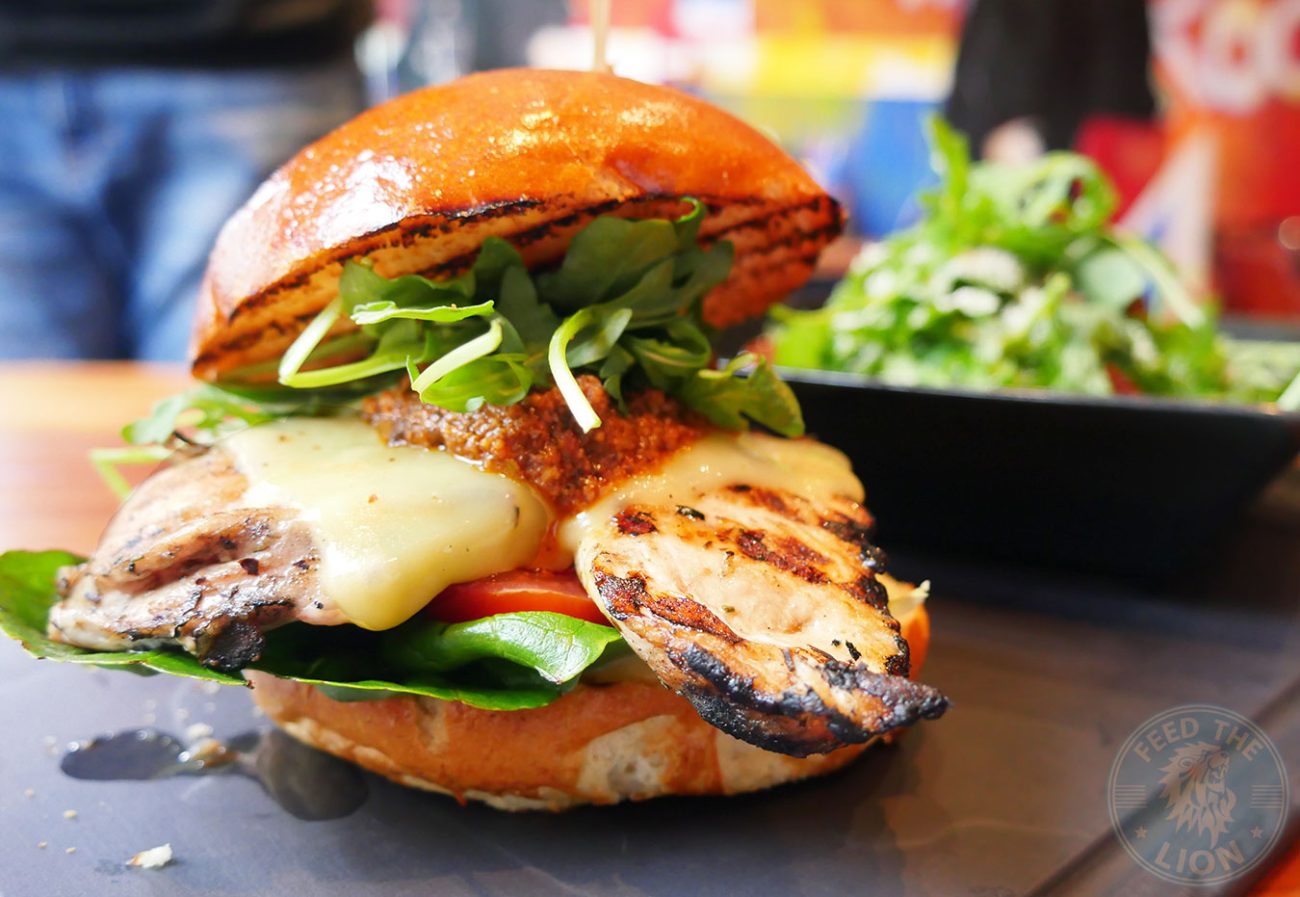 BOB Band of Burgers Camden beef meat chicken food halal review the lion