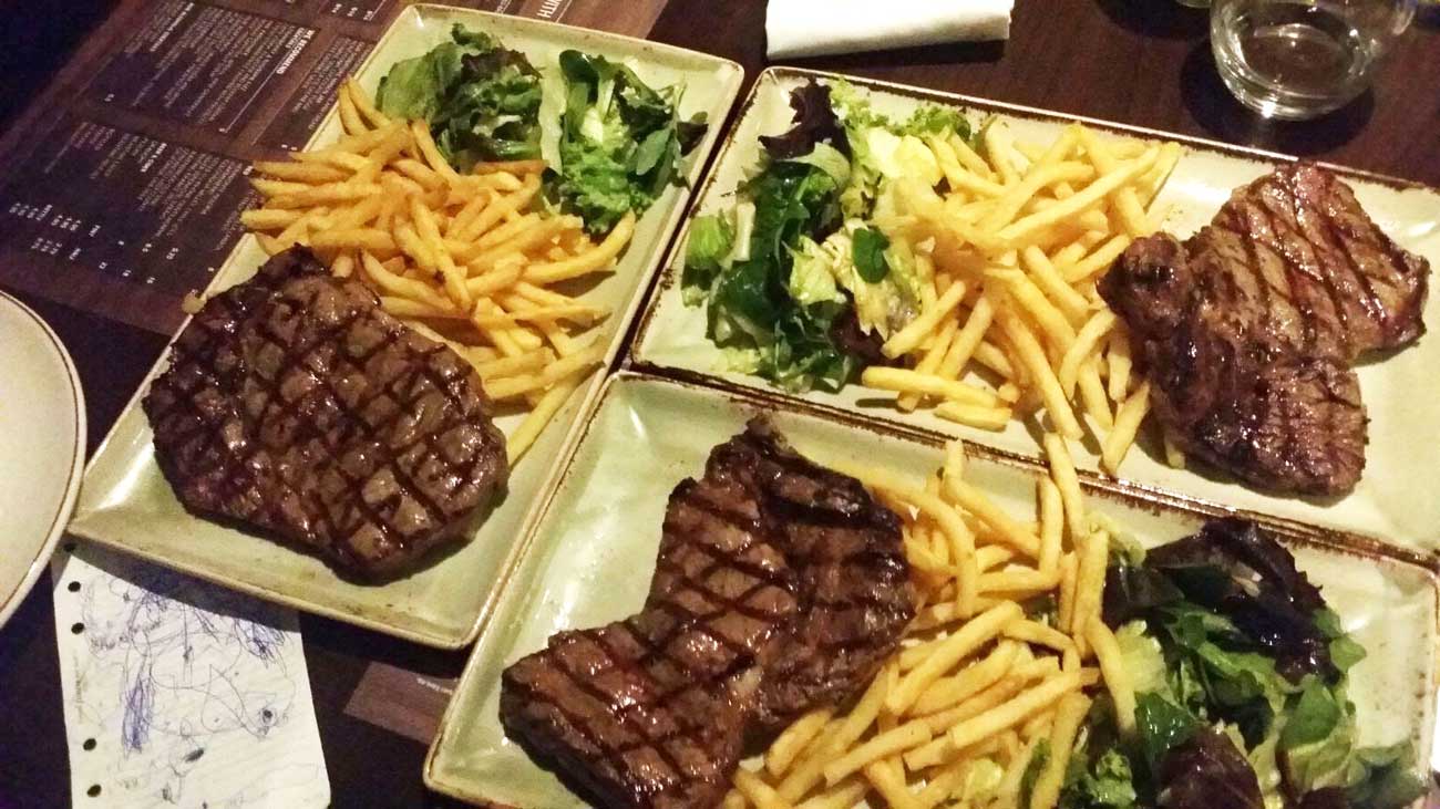 Steak & Lobster at Radisson Blu Hotel Heathrow Feed the Lion