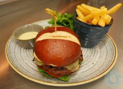 burger Drunch Regents Park Halal Food Restaurant