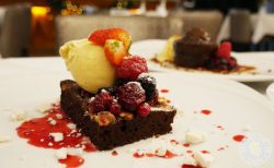 dessert Canary Wharf Docklands Lodge The 2Four4 Lounge 244 Popular Halal London Restaurant