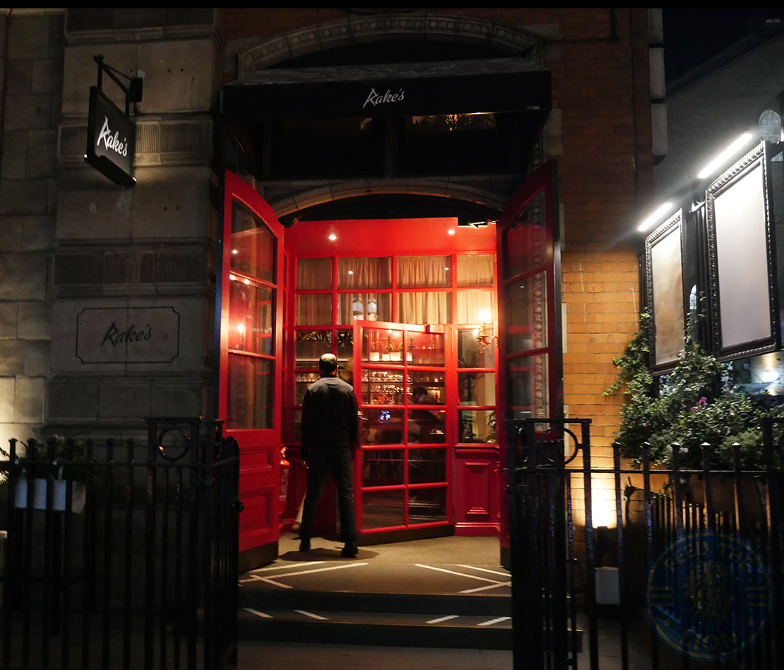 Rake's Cafe Bar Liverpool St. London Halal Feed the Lion