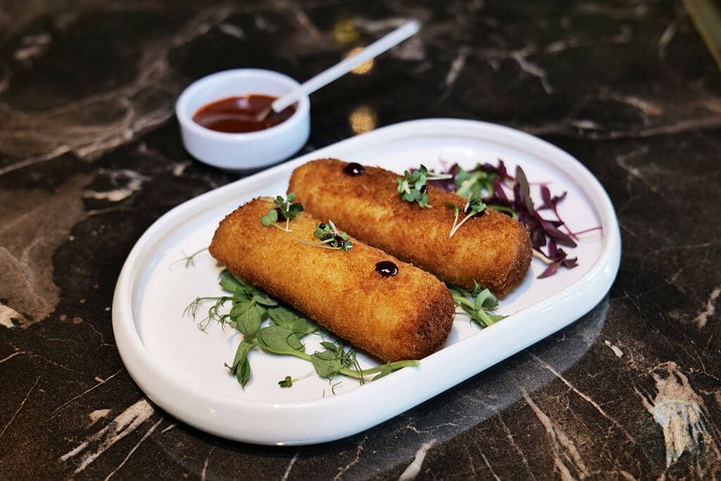 Sip 'n' Spice Wimslow Manchester Halal fine-dining Indian restaurant