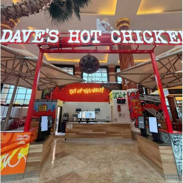 Dave's Hot Chicken Halal Restaurant Burger Manchester trafford Centre
