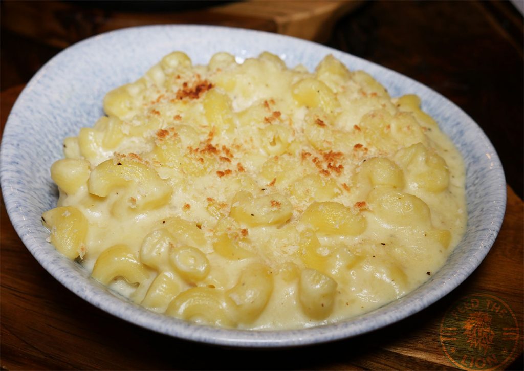 Balans International Cuisine Westfield London White City Halal Restaurant Burgers Steaks Breakfast Brunch