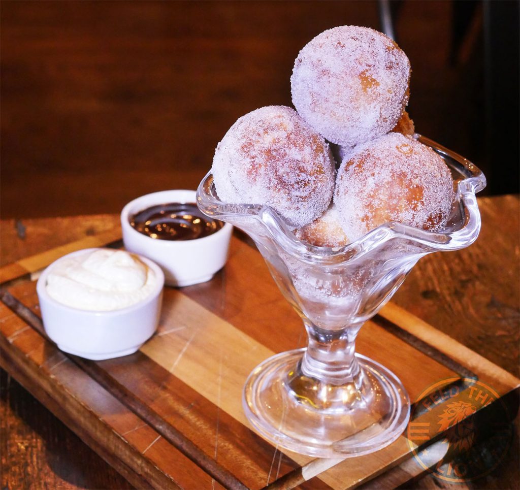 Balans International Cuisine Westfield London White City Halal Restaurant Burgers Steaks Breakfast Brunch