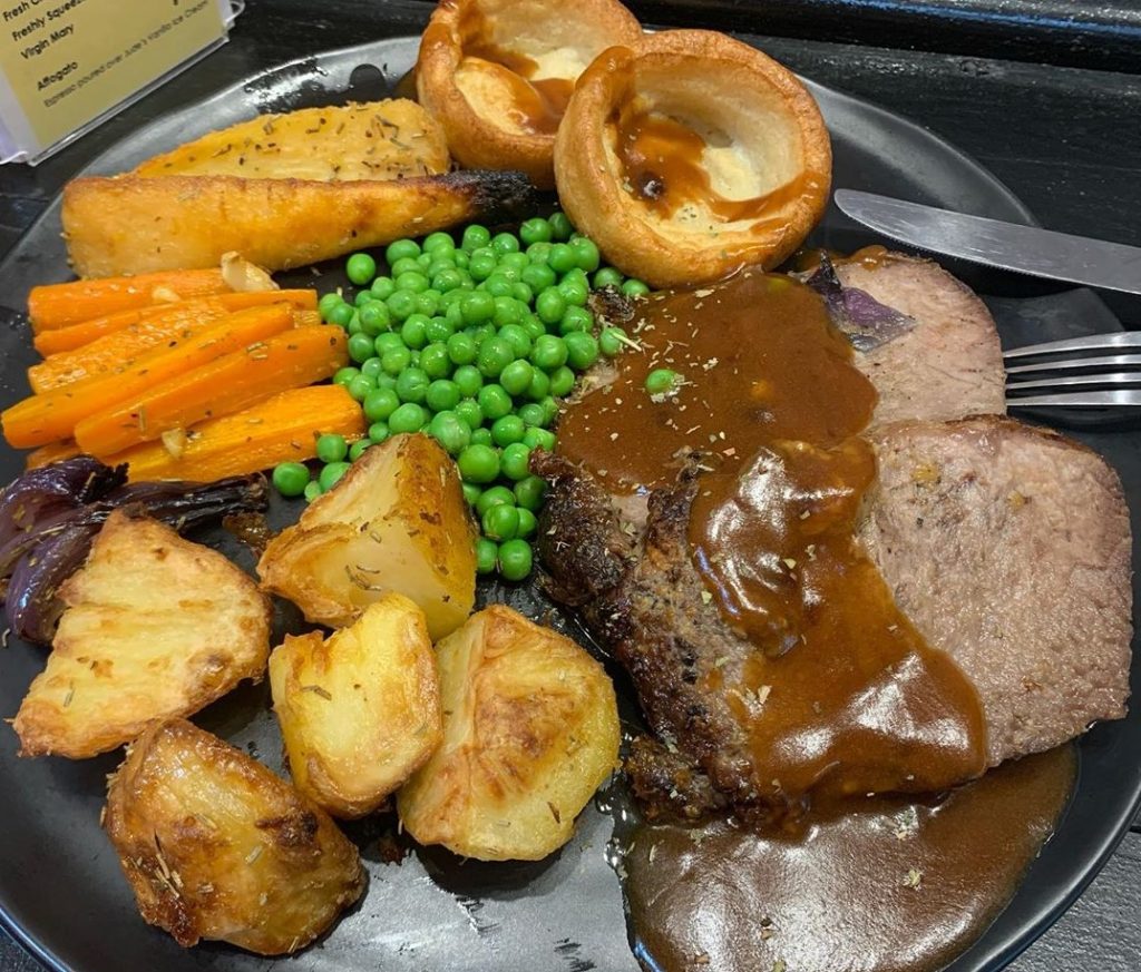 Halal Sunday Roasts to enjoy across London this Autumn Feed the Lion