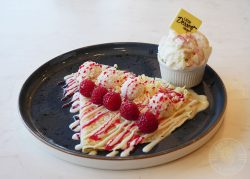 Little Dessert Shop Halal restaurant Birmingham Cake Ice Cream Cheesecake 