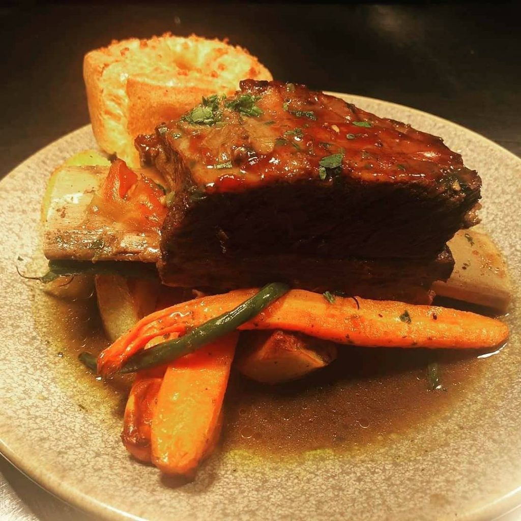 Halal Sunday Roasts to enjoy across London this Autumn Feed the Lion